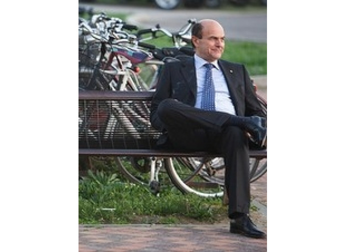 Pierluigi Bersani da solo Pierluigi Bersani da solo