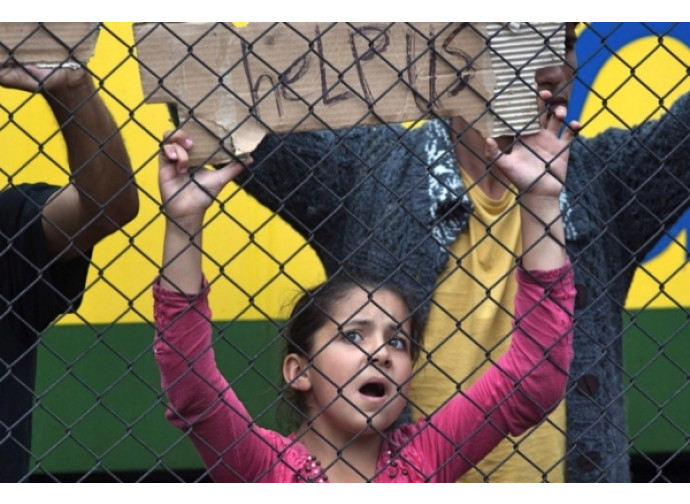 Rifugiati in campo profughi al confine con l'Ungheria