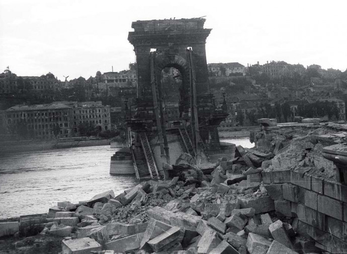 Budapest "liberata" nel 1945 Budapest "liberata" nel 1945