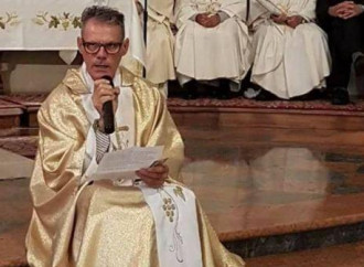 Il prete one man show, per Cristo o per il suo ego?