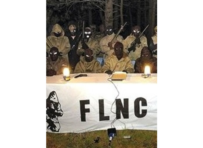 Il gruppo armato del Fronte di liberazione nazionale còrso Il gruppo armato del Fronte di liberazione nazionale còrso