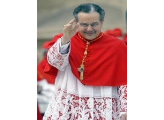 Minacce e intimidazioni per il cardinale Caffarra