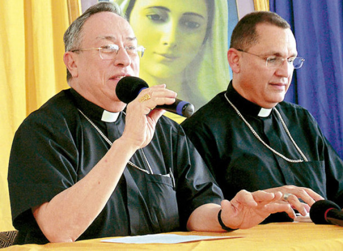 Maradiaga (a sinistra) con Pineda Maradiaga (a sinistra) con Pineda