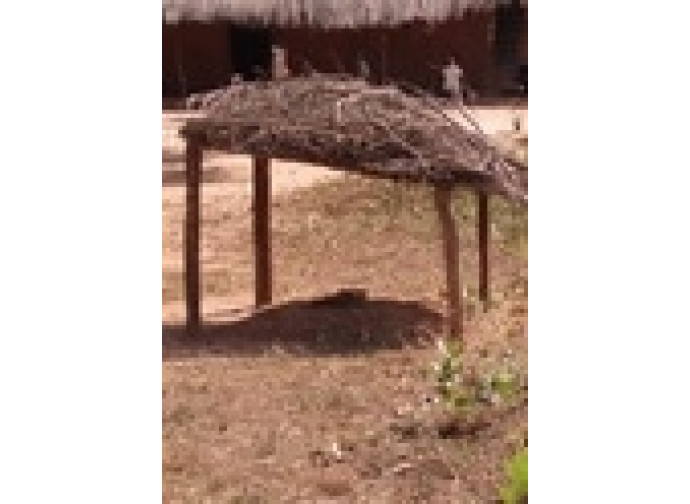 Casa degli spiriti in un villaggio africano Casa degli spiriti in un villaggio africano