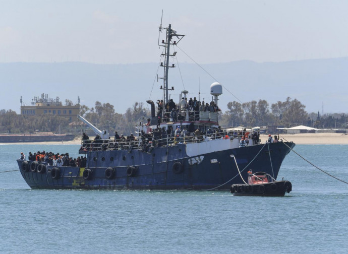 Sbarco di immigrati a Catania Sbarco di immigrati a Catania