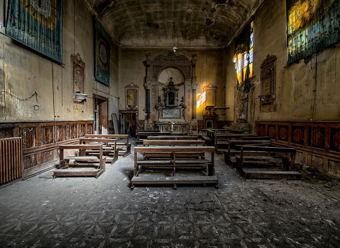 Chiesa vuota Chiesa vuota