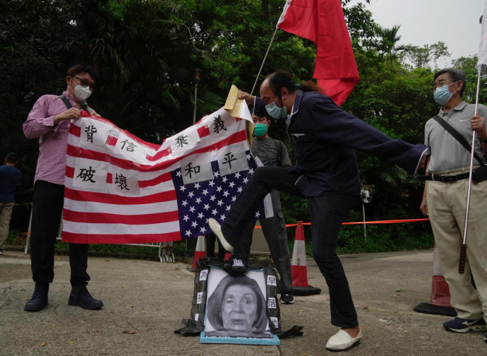 Protesta cinese contro gli Usa e la Pelosi Protesta cinese contro gli Usa e la Pelosi