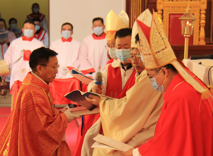 L'ordinazione di monsignor Chen L'ordinazione di monsignor Chen