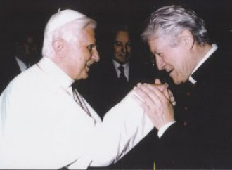 Mons. Colino: "Quel sorriso soave di Ratzinger"