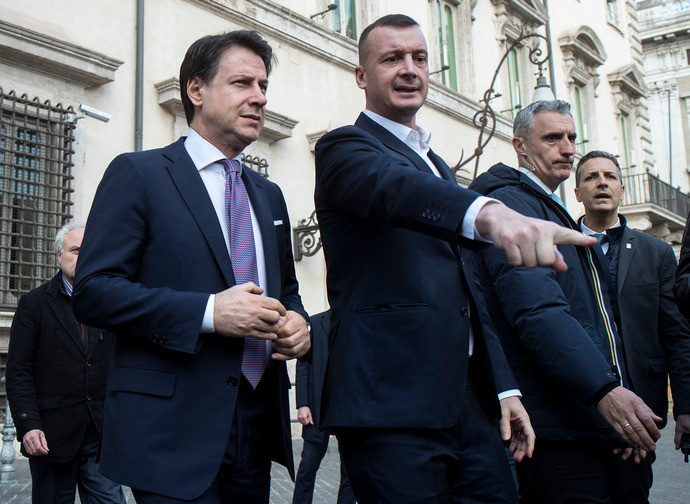Il premier Conte e il suo portavoce Rocco Casalino Il premier Conte e il suo portavoce Rocco Casalino