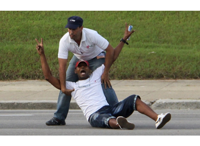 Cuba, arresto di un manifestante prima della visita del Papa Cuba, arresto di un manifestante prima della visita del Papa