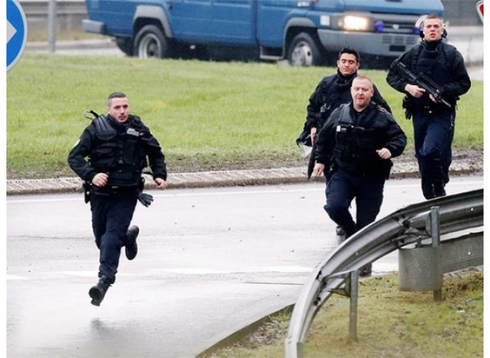 Dammartin, polizia francese in azione