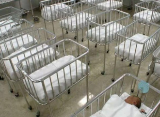 Le nascite crollano anche in Cina e Francia