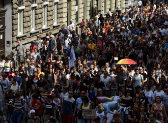 Ungheria: sostegno di 30 ambasciate alla comunità LGBT