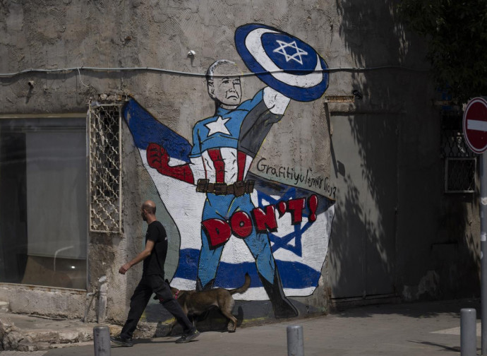 Murales sull'alleanza Usa-Israele a Tel Aviv (La Presse) Murales sull'alleanza Usa-Israele a Tel Aviv (La Presse)