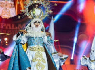 Parroco blasfemo, la chiesa è camerino per le drag queen