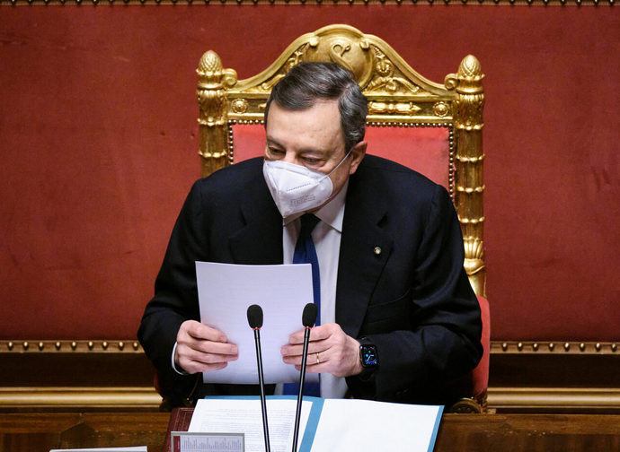 Il presidente del Consiglio Mario Draghi ieri al Senato Il presidente del Consiglio Mario Draghi ieri al Senato