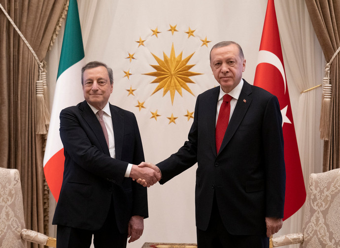 Draghi e Erdogan al vertice italo-turco Draghi e Erdogan al vertice italo-turco
