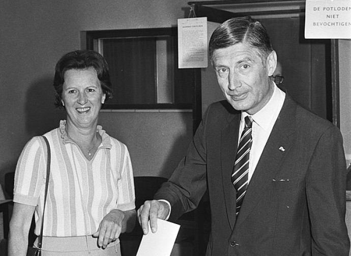 Eugenie e Dries van Agt (licenza CC0 1.0 universal) Eugenie e Dries van Agt (licenza CC0 1.0 universal)