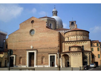 Padova, il Duomo progettato da Michelangelo