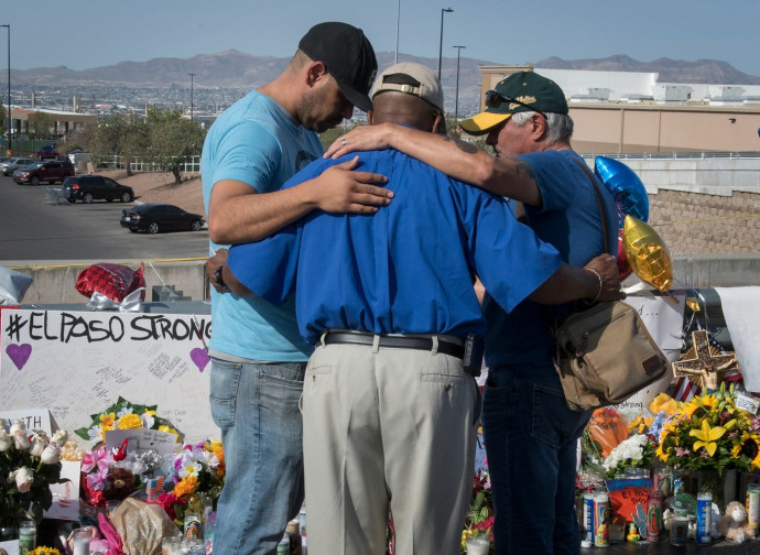 El Paso, preghiera per le vittime