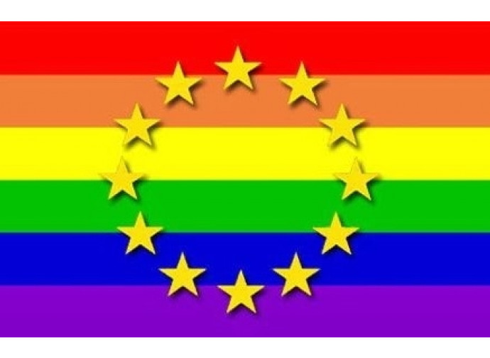 La bandiera arcobaleno con le stelle europee