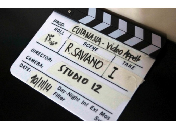 Un frame del filmato per l'eutanasia Un frame del filmato per l'eutanasia