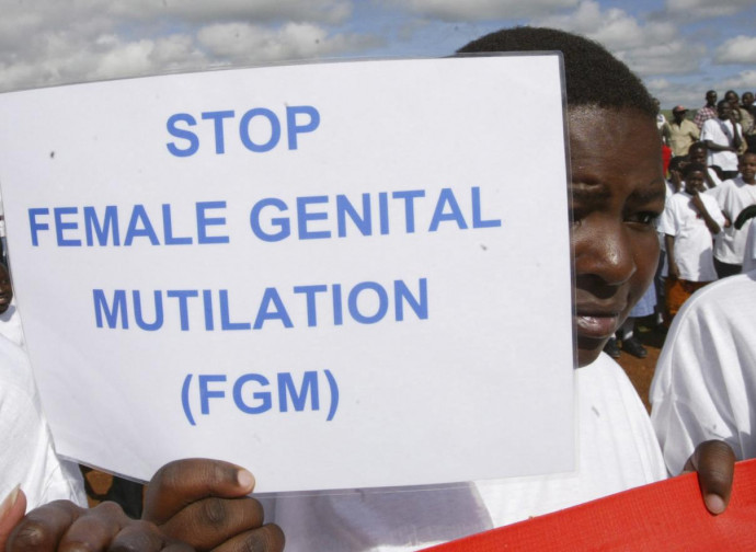 Protesta contro le mutilazioni genitali femminili (La Presse)