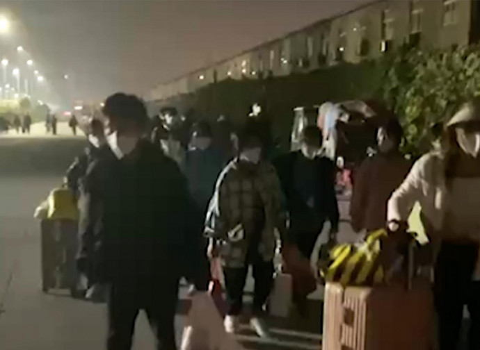 Fuga di operai dalla fabbrica di Foxconn Fuga di operai dalla fabbrica di Foxconn