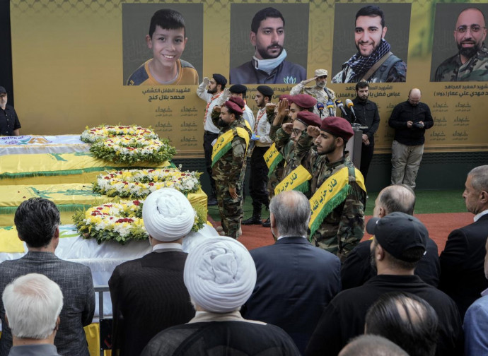 Libano funerali delle vittime del cyberattacco (La Presse) Libano funerali delle vittime del cyberattacco (La Presse)