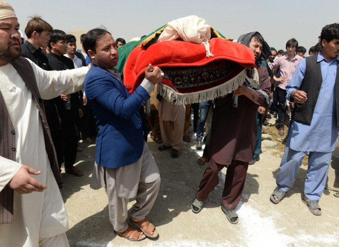 Kabul, funerali delle vittime
