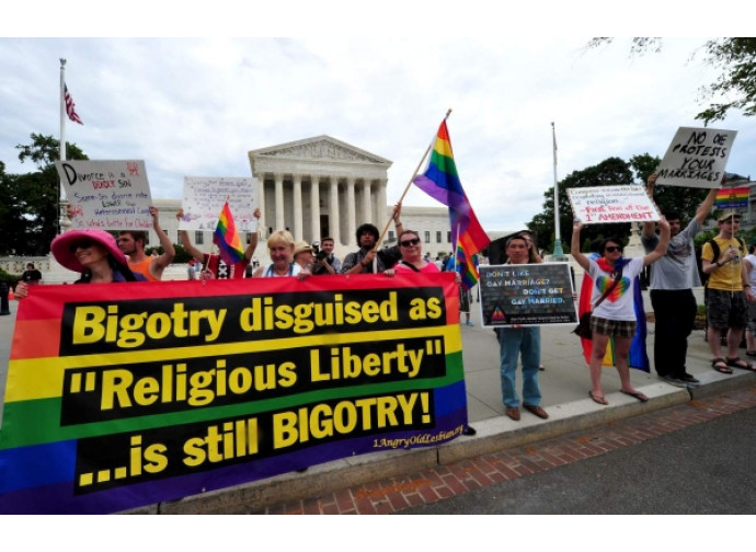 "Il bigottismo mascherato da libertà religiosa è sempre bigottismo" "Il bigottismo mascherato da libertà religiosa è sempre bigottismo"