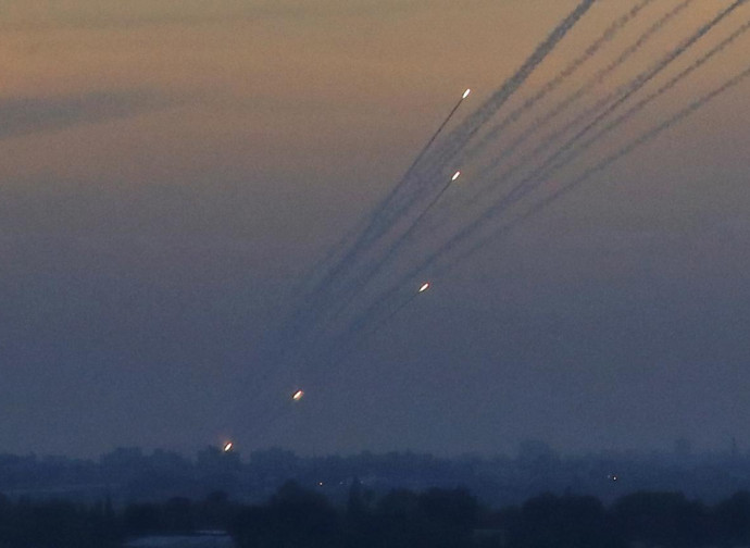 Gaza, razzi lanciati contro Israele Gaza, razzi lanciati contro Israele