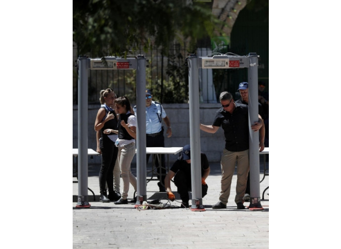 Gerusalemme, metal detector Gerusalemme, metal detector