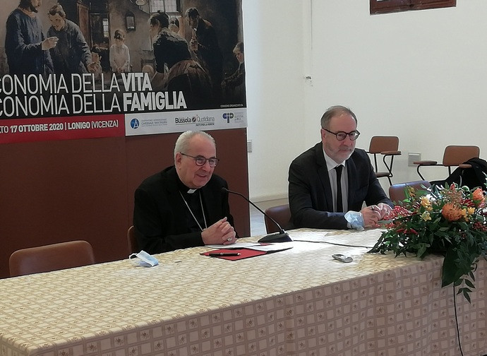 Monsignor Giampaolo Crepaldi alla Giornata della Dottrina Sociale della Chiesa