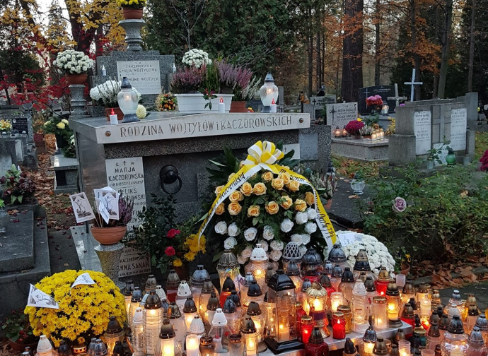 Tomba coniugi Wojtyła (foto Arcidiocesi di Cracovia)