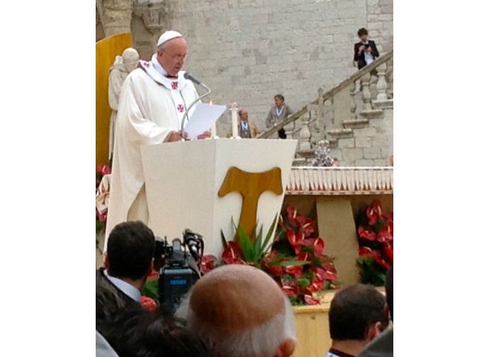 Papa Francesco ad Assisi Papa Francesco ad Assisi