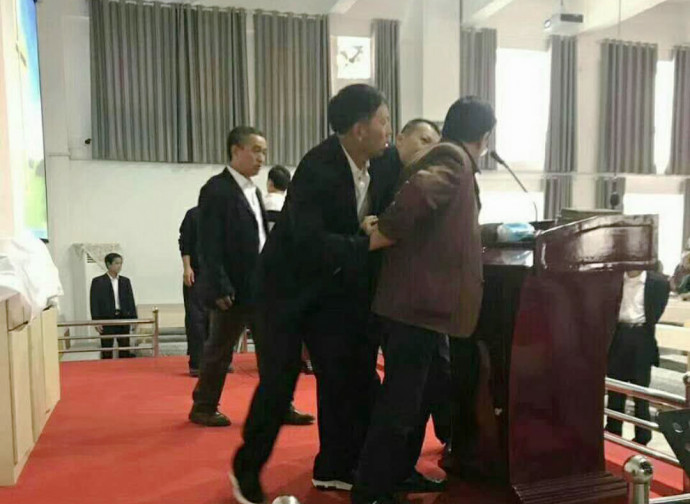 Henan, arresto in una chiesa