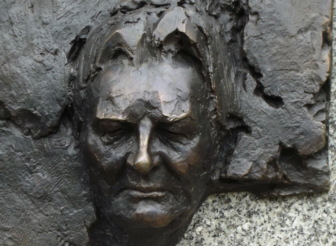 Monumento a Henryk Mikolay Górecki (Katovice) Monumento a Henryk Mikolay Górecki (Katovice)