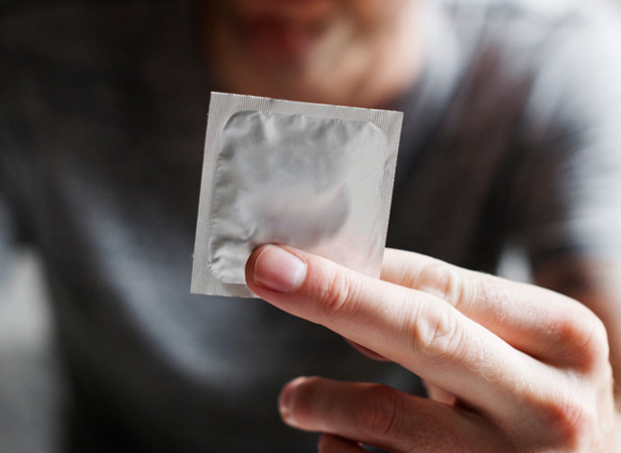 Condom (licenza CC, da Rawpixel) Condom (licenza CC, da Rawpixel)