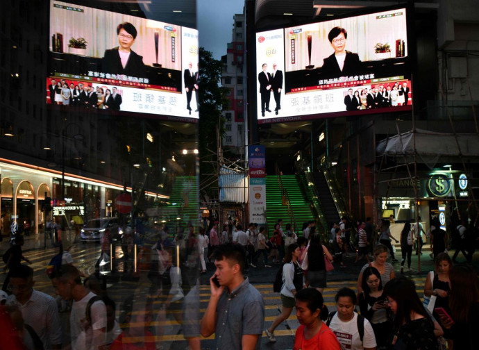 Il discorso televisivo di Carrie Lam Il discorso televisivo di Carrie Lam