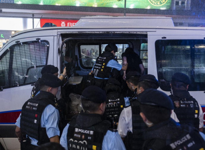 Hong Kong, arresto di attivisti il 4 giugno Hong Kong, arresto di attivisti il 4 giugno