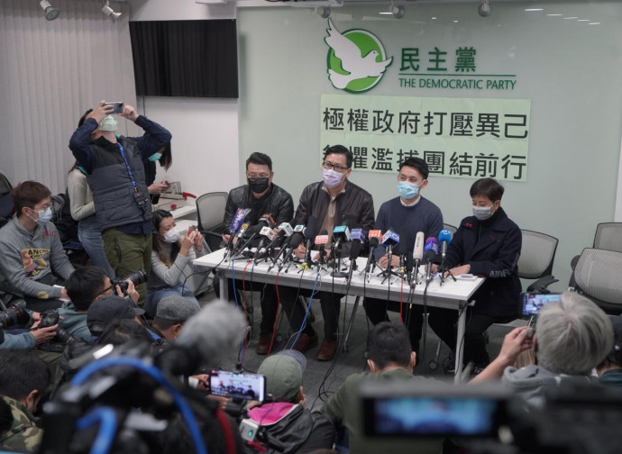 Hong Kong, attivisti democratici appena rilasciati Hong Kong, attivisti democratici appena rilasciati