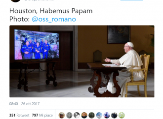 Houston, Habemus Papam