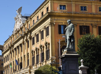 Giochi Preziosi, lo Stato salva-aziende fa male all'economia