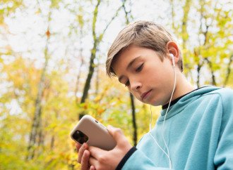 L'Australia vieta i social per gli under 16 (e la maggioranza è d’accordo)