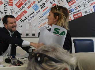 Candidati, violenti e pure sacrileghi: tutto è permesso a Sinistra