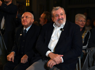 Emiliano e De Luca, ricicli a Sinistra. E i 5 Stelle muti