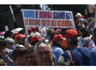 L’ultima bufala: «Il gender l'ha inventato il Vaticano»