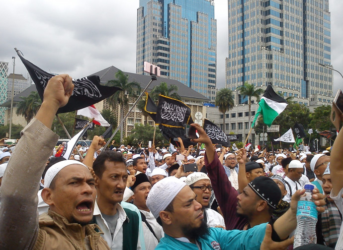 Manifestazione islamica pro-legge sulla blasfemia in Indonesia Manifestazione islamica pro-legge sulla blasfemia in Indonesia
